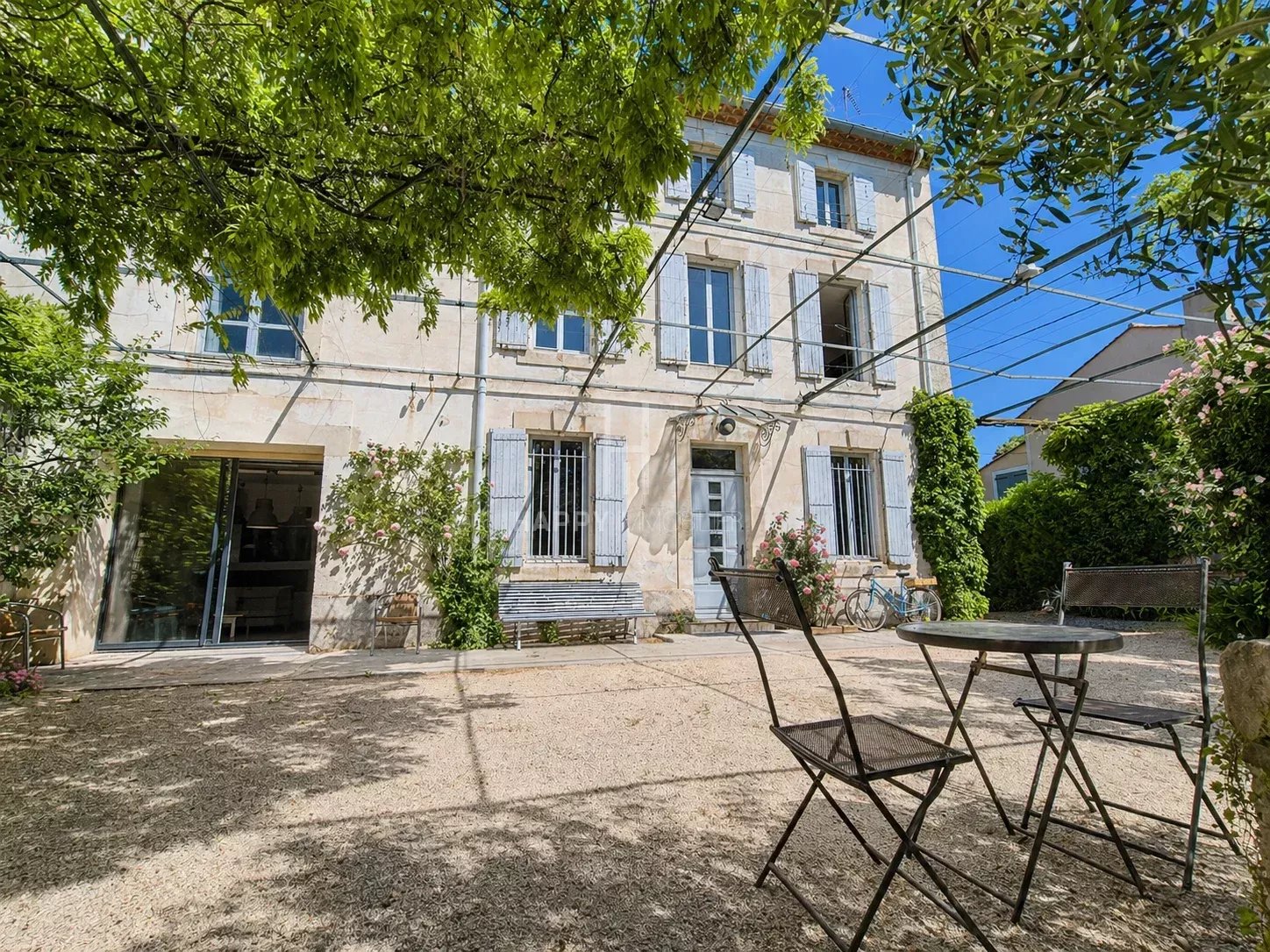 Maison 9 pièces 200 m² · à Graveson · 200 m² · 730 000 €