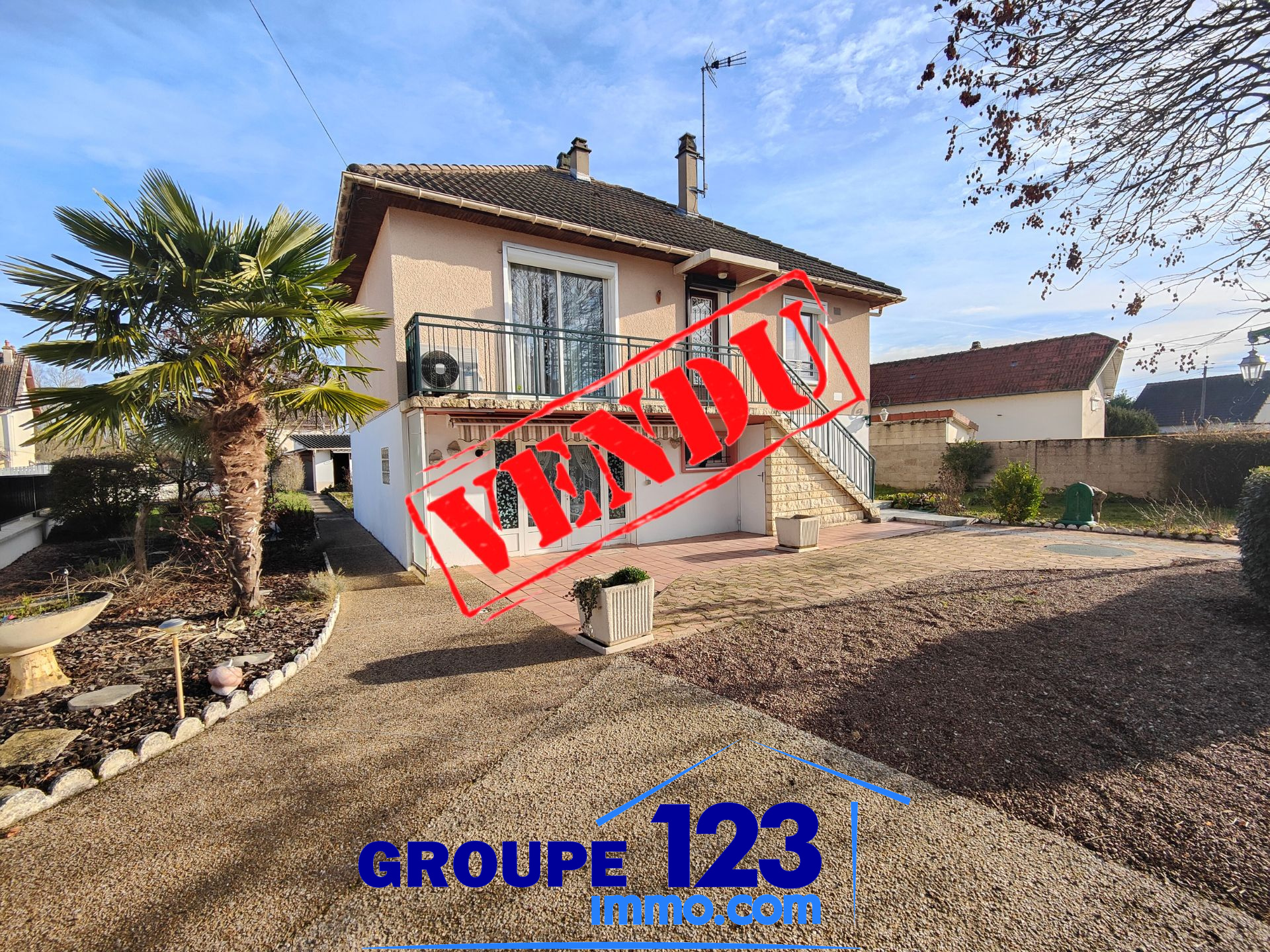 Maison 6 pièces 133 m² · à Charmoy · 133 m² · 138 900 €