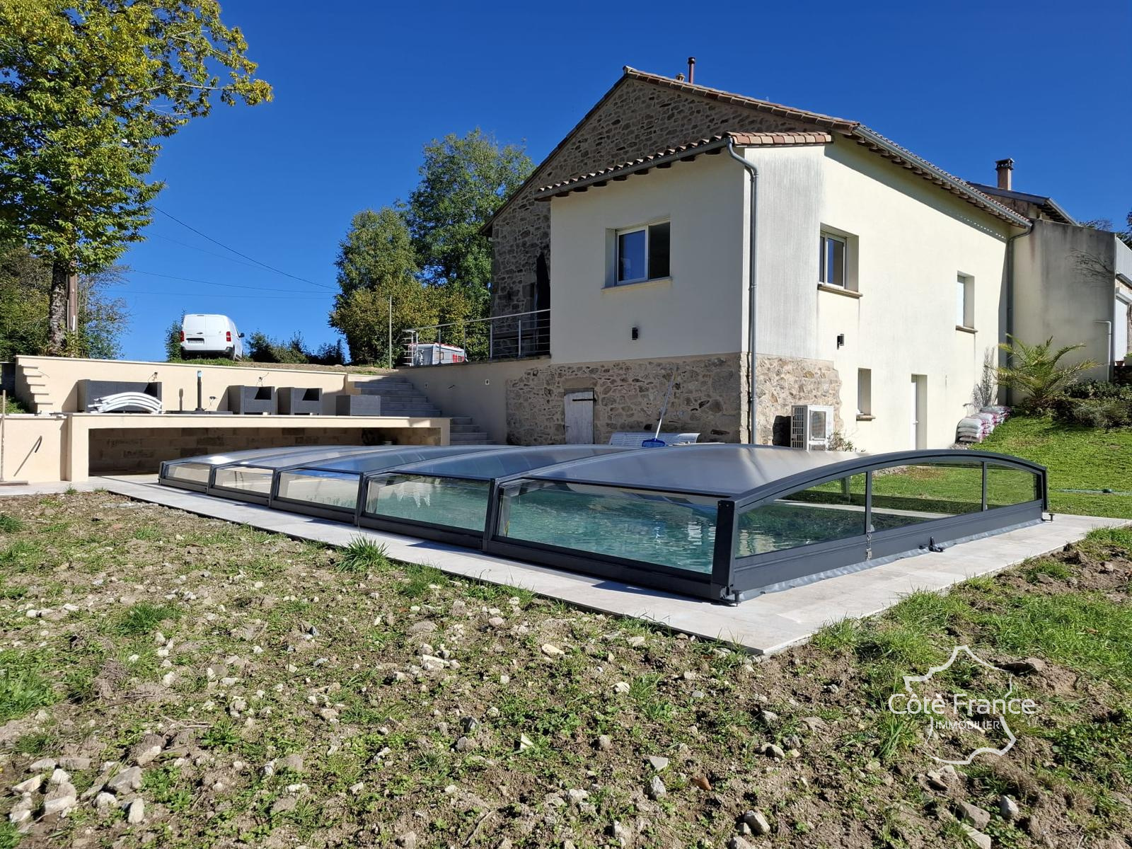 Maison 6 pièces 127 m² · à Sousceyrac-en-Quercy · 127 m² · 299 000 €