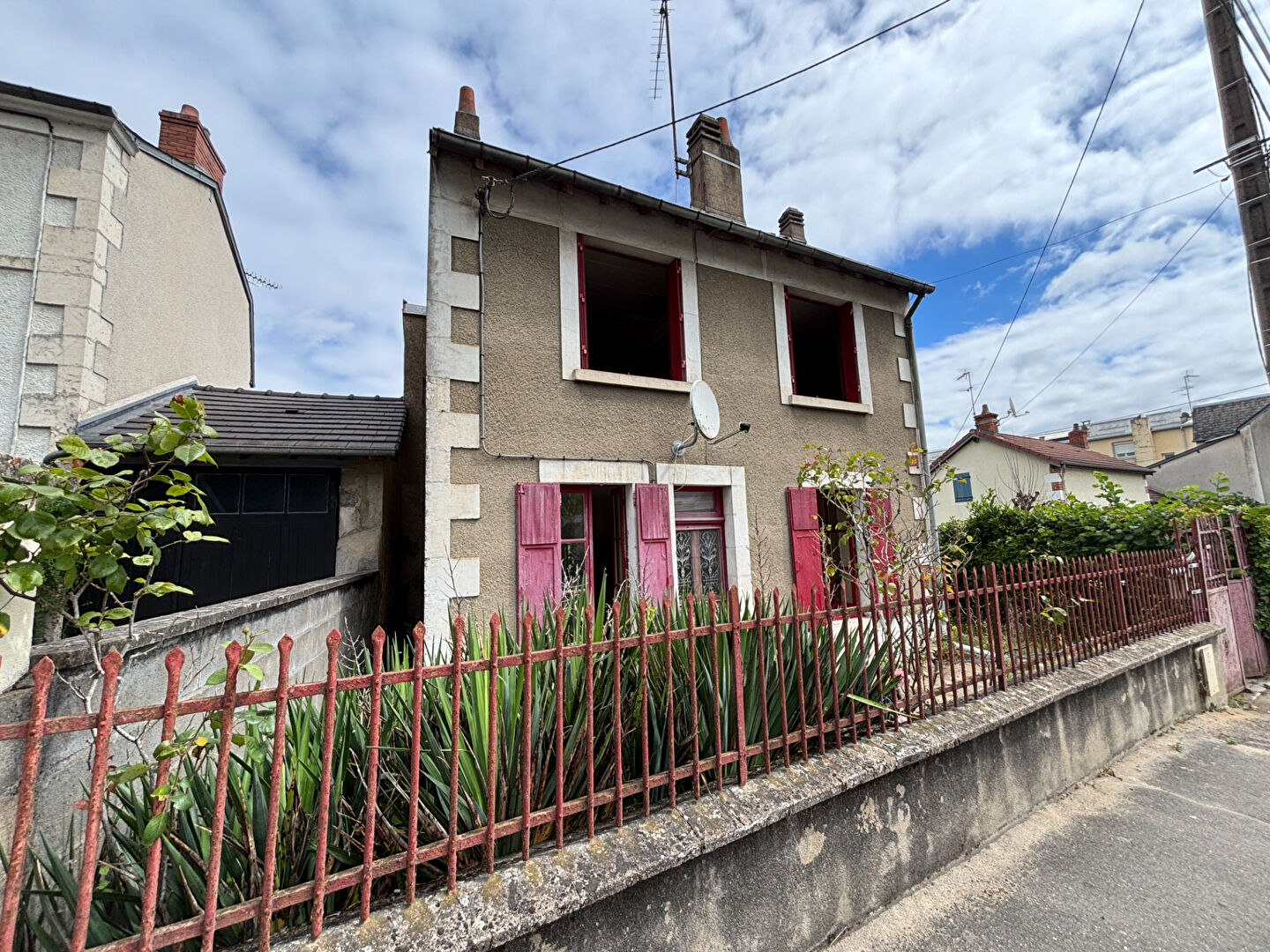 Maison 3 pièces 77 m² · à Bourges · 77 m² · 91 000 €