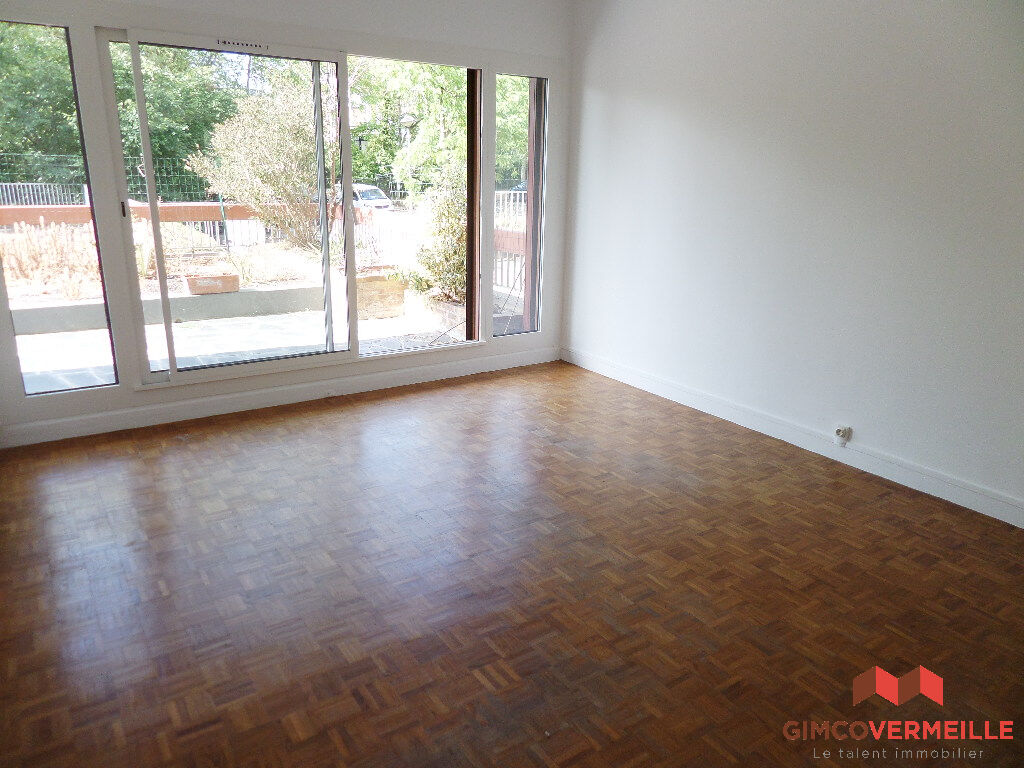 Appartement 4 pièces 94 m² · à La Celle St Cloud · 94 m² · 420 000 €