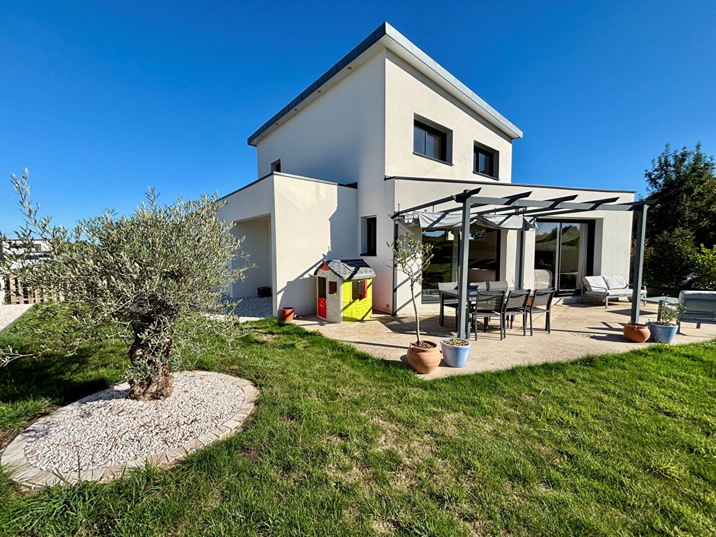 Maison 5 pièces 130 m² · à Landrevarzec · 130 m² · 379 900 €