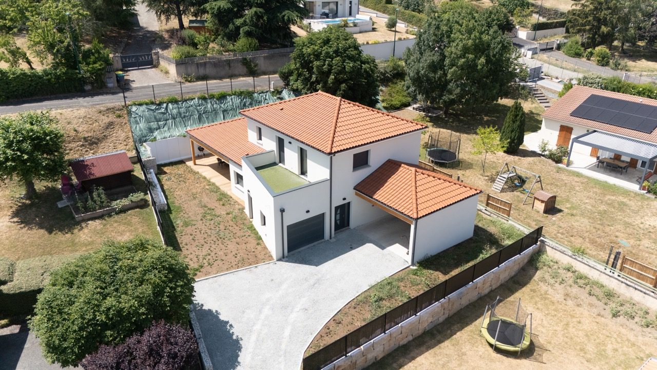 Maison 16 pièces 174 m² · à Chanonat · 174 m² · 539 000 €