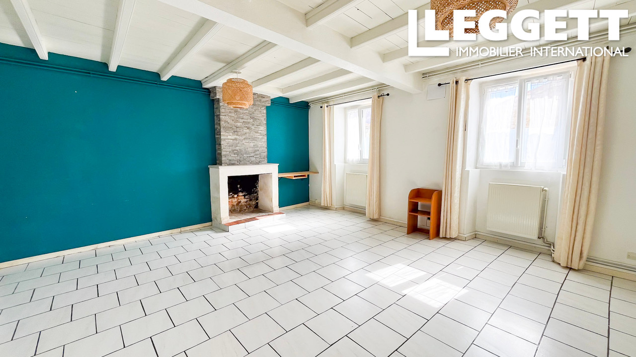 Maison 5 pièces 148 m² · à Saint-Sauveur-d'Aunis · 148 m² · 210 000 €