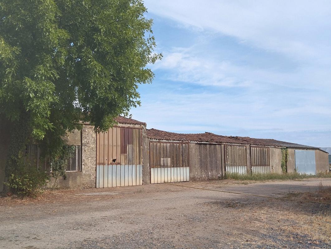 Maison 6 pièces 285 m² · à Le Loroux Bottereau · 285 m² · 208 000 €