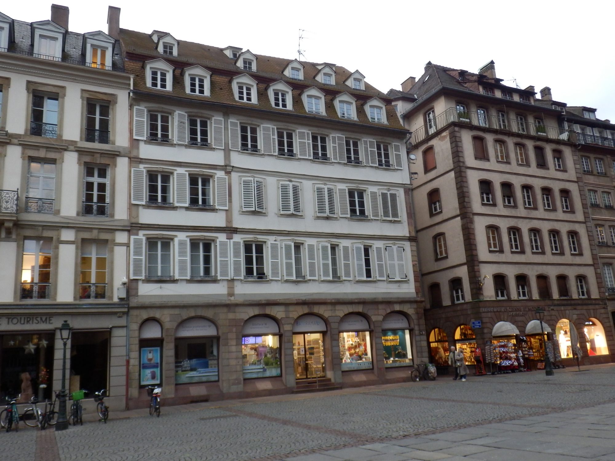 Appartement – STRASBOURG BAS-RHIN GRAND-EST - Vue 4