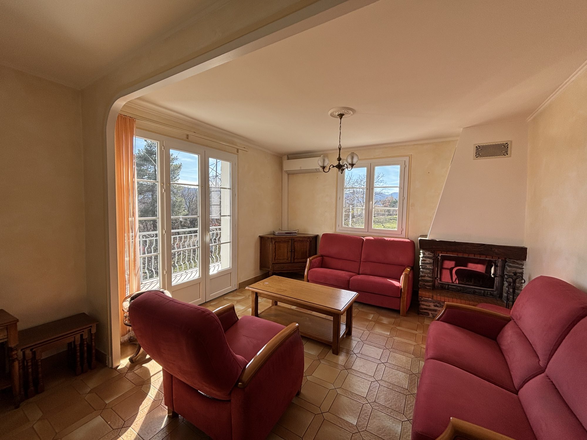 Maison 5 pièces 140 m² · à Coux · 140 m² · 230 000 €