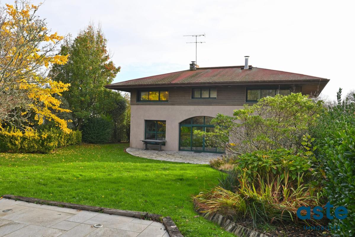 Maison 7 pièces 187 m² · à Bohars · 187 m² · 599 000 €