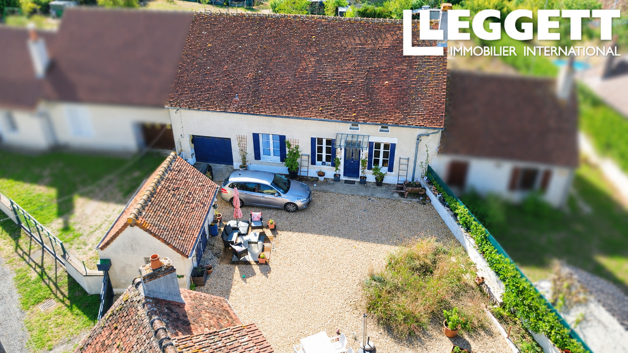 Maison 6 pièces 83 m² · à Coulonges-les-Hérolles · 83 m² · 85 000 €