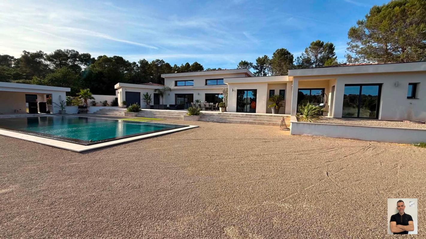Maison 8 pièces 360 m² · à Lorgues · 360 m² · 1 580 000 €