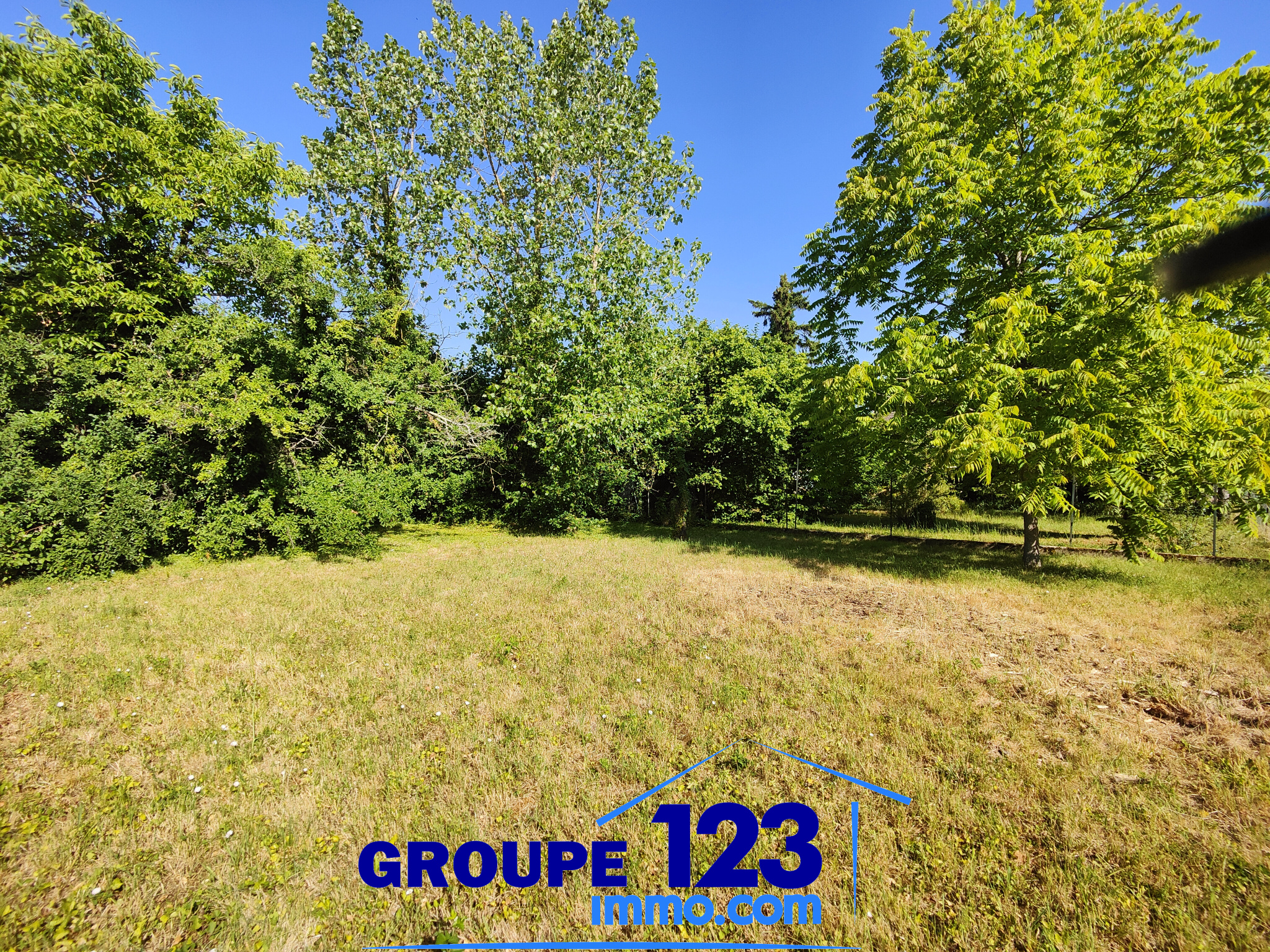 Terrain 782 m² · à Cheny · 782 m² · 40 900 €