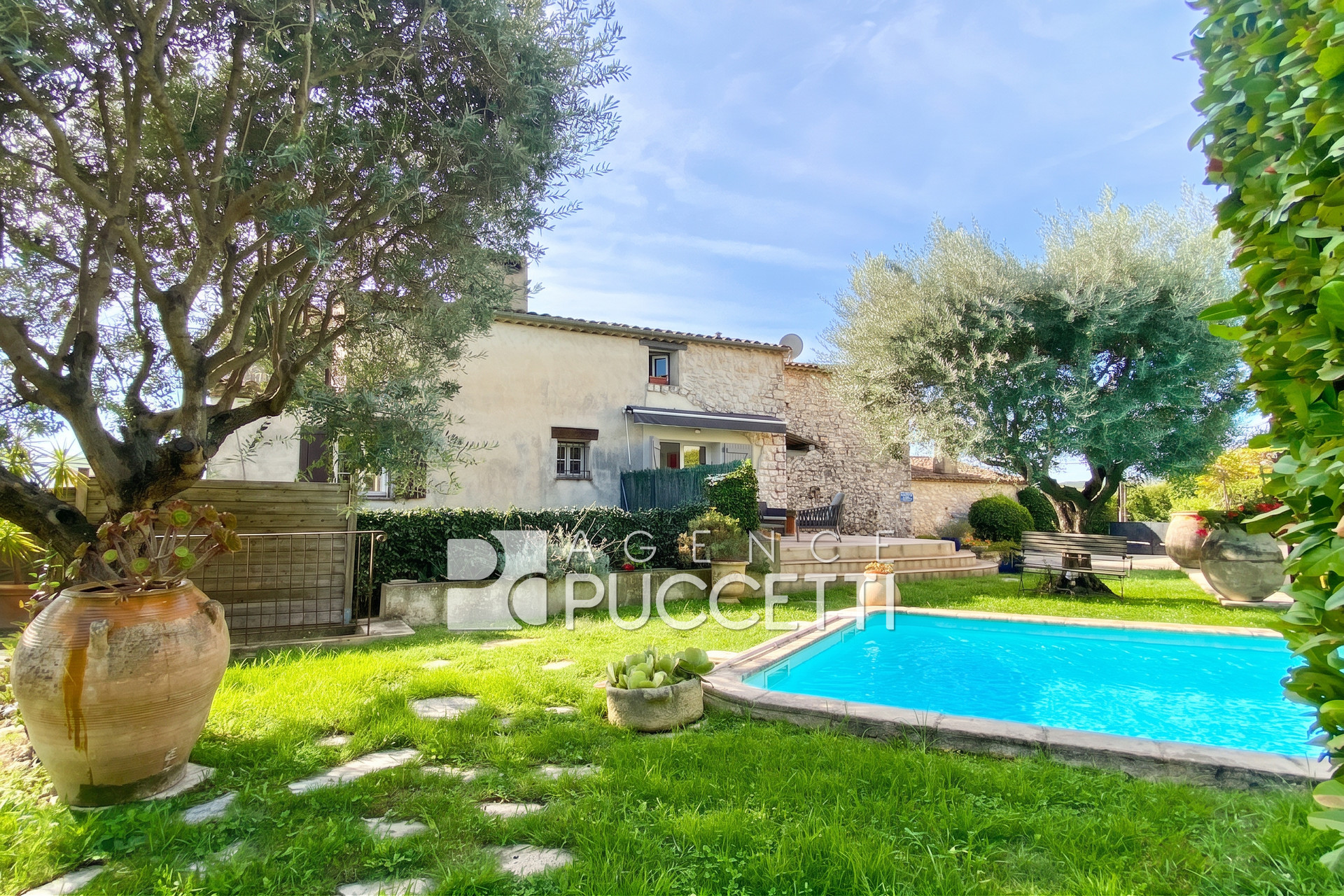Maison 6 pièces 164 m² · à La Colle sur Loup · 164 m² · 845 000 €