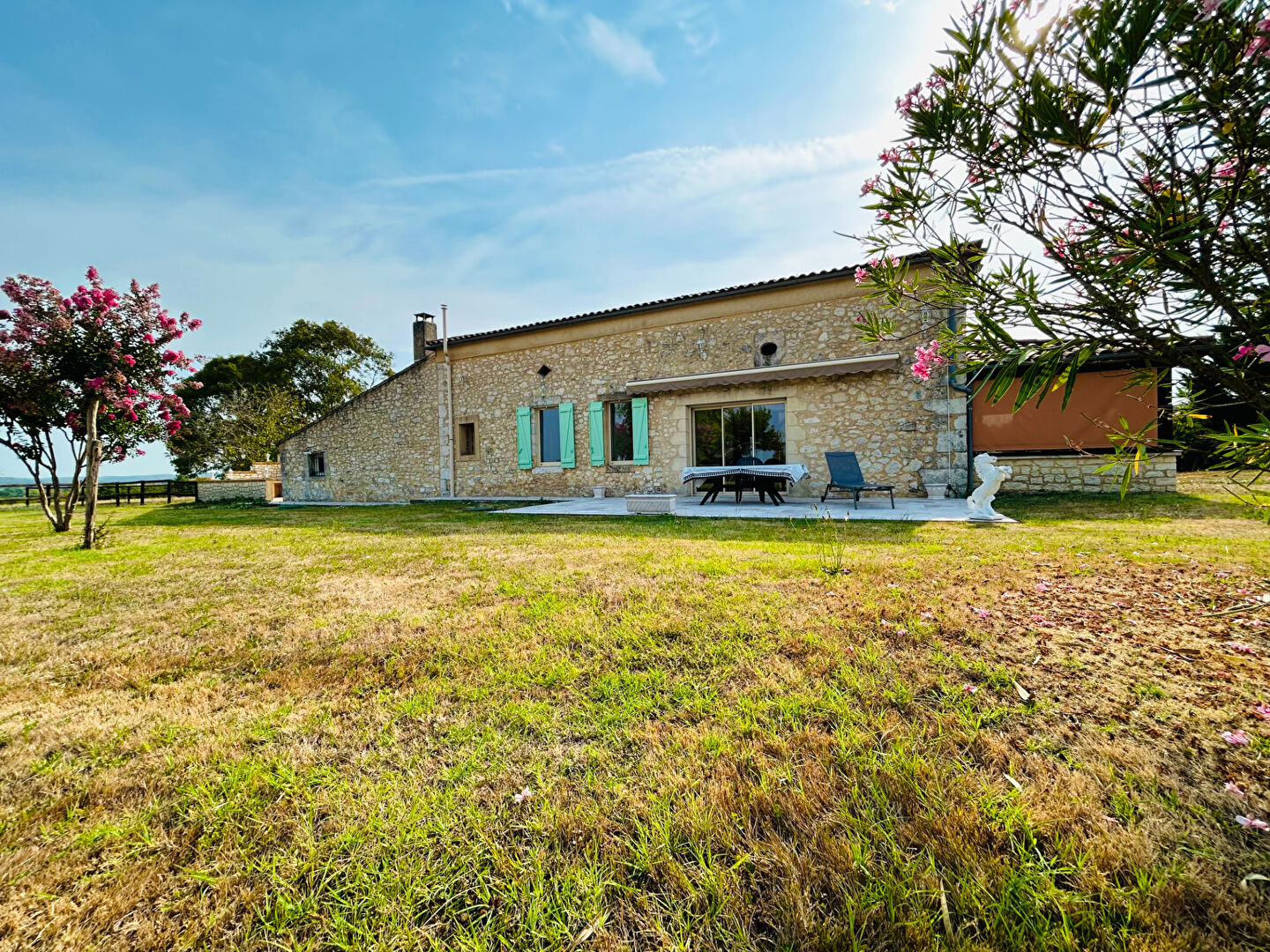 Maison 7 pièces 198 m² · à Saint-Étienne-de-Villeréal · 198 m² · 630 000 €