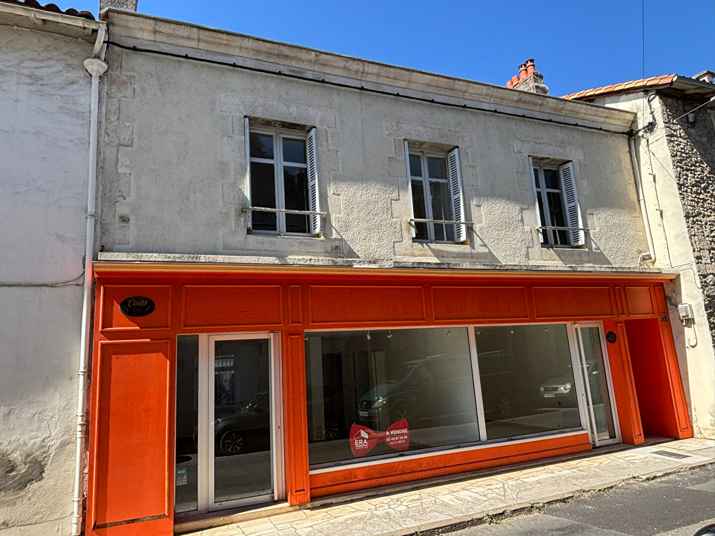 Maison 3 pièces 141 m² · à Civray · 141 m² · 90 000 €