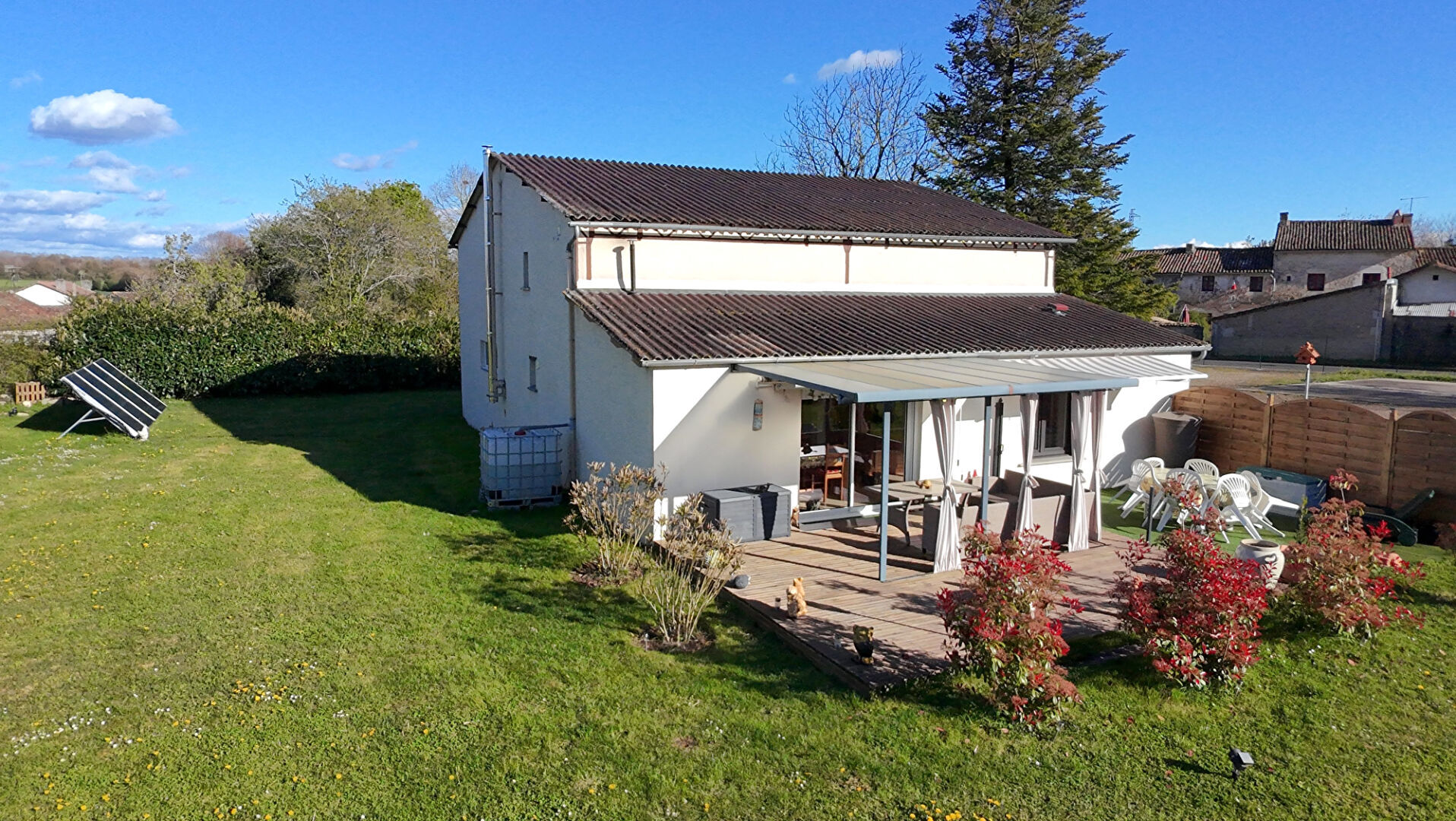 Maison 3 pièces 115 m² · à Blanzay · 115 m² · 123 000 €