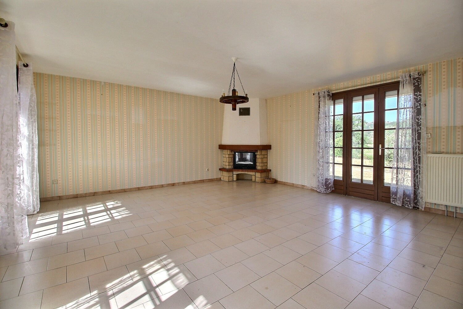 Maison – Joncy, La Valette - Vue 2