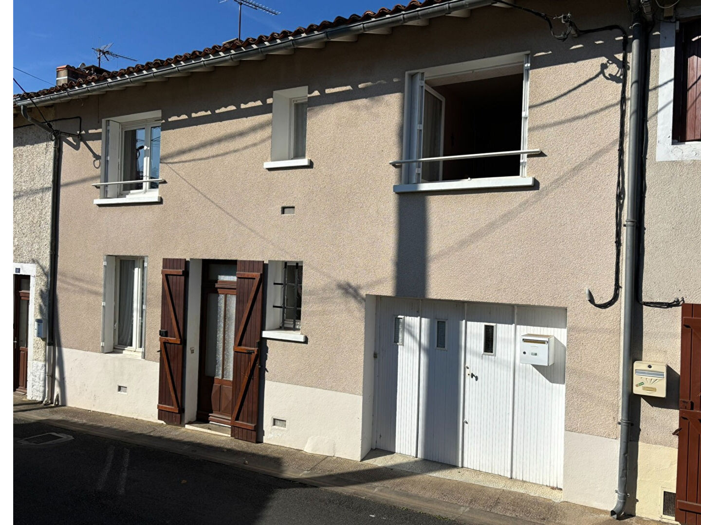 Maison 5 pièces 100 m² · à Civray · 100 m² · 98 000 €