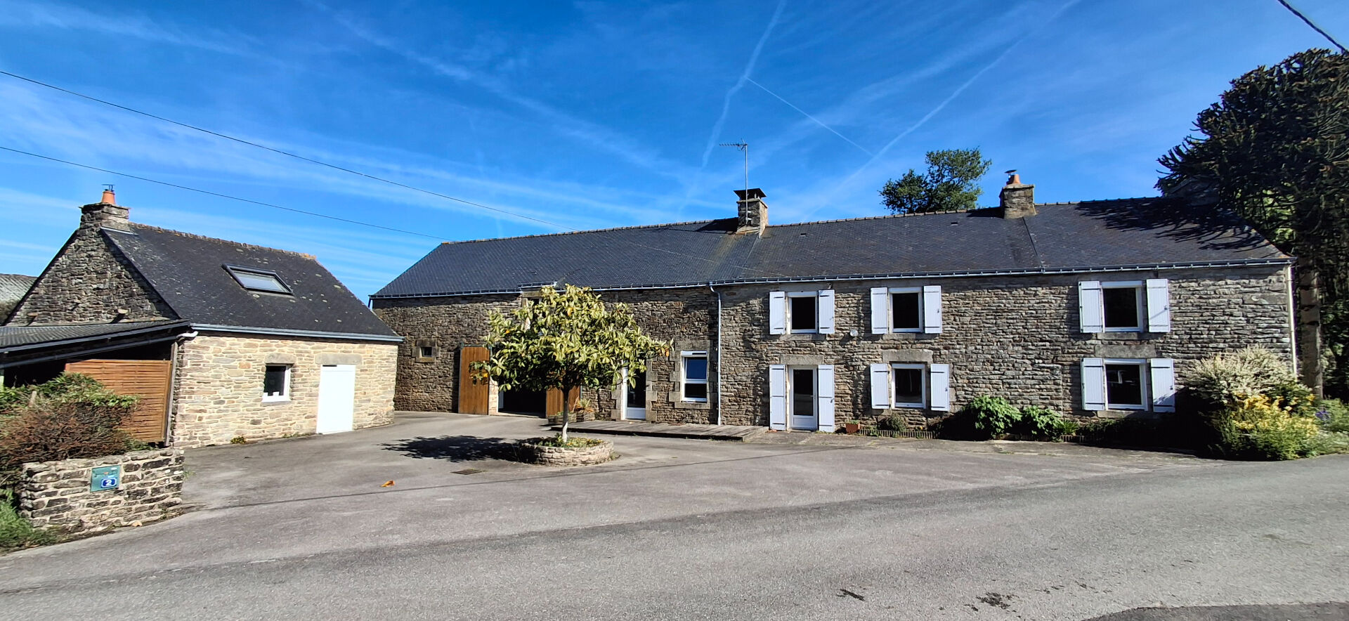 Maison 10 pièces 223 m² · à St Jean Brevelay · 223 m² · 540 800 €