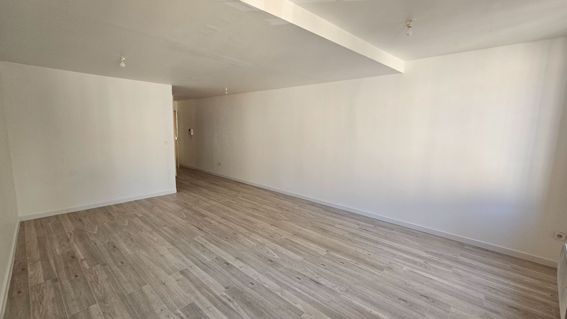 Appartement 1 pièce 39 m² · à Le Luc · 39 m² · 79 000 €