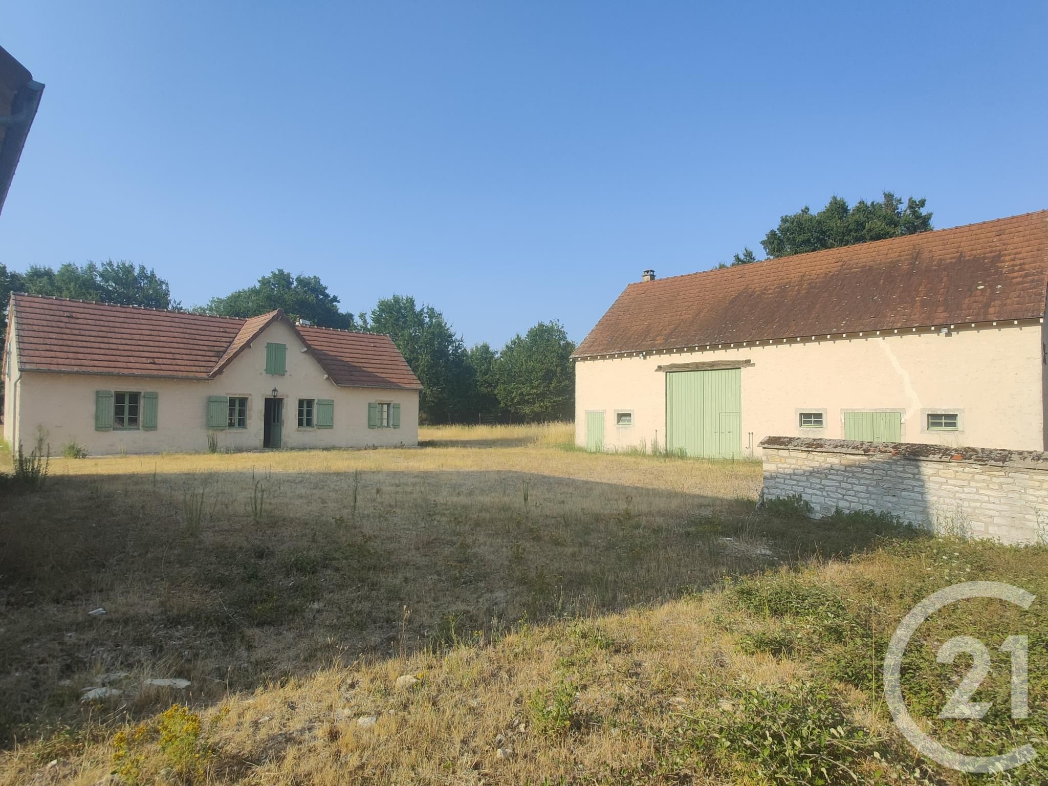 Maison 4 pièces 150 m² · à Lurcy Levis · 150 m² · 890 €/mois