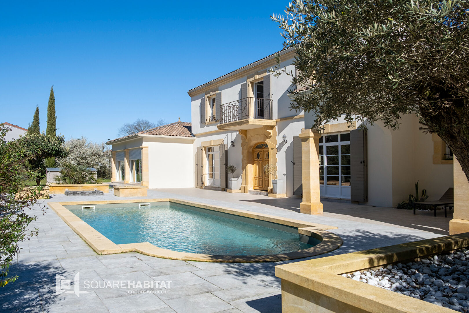 Maison 7 pièces 375 m² · à Pechbonnieu · 375 m² · 750 000 €