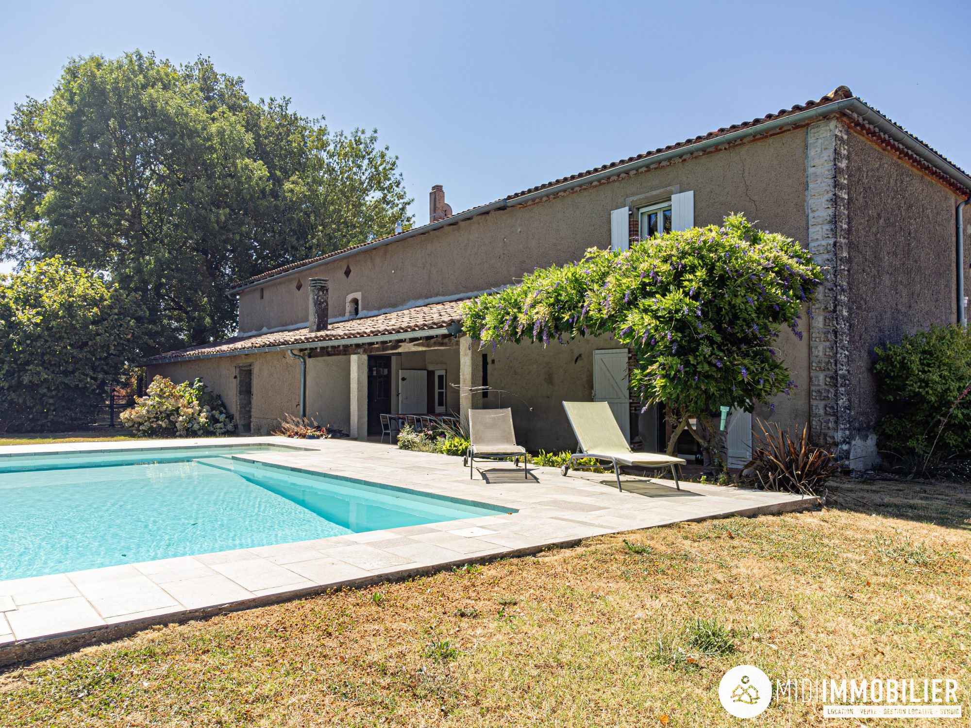 Maison 6 pièces 215 m² · à Fréjairolles · 215 m² · 495 000 €