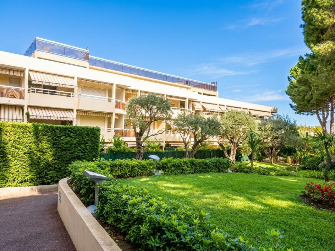 Appartement 2 pièces 45 m² · à Le Golfe Juan · 45 m² · 247 000 €