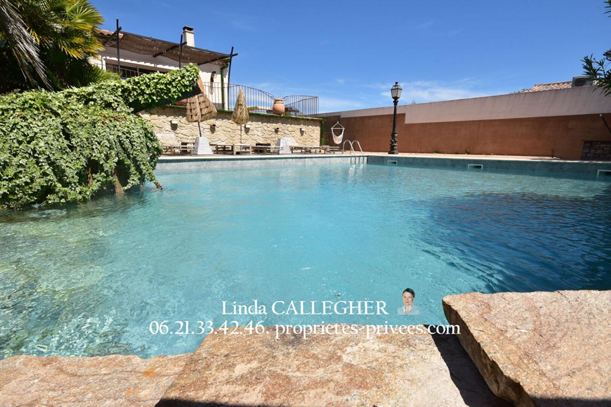 Maison 9 pièces 350 m² · à Pezenas · 350 m² · 919 000 €