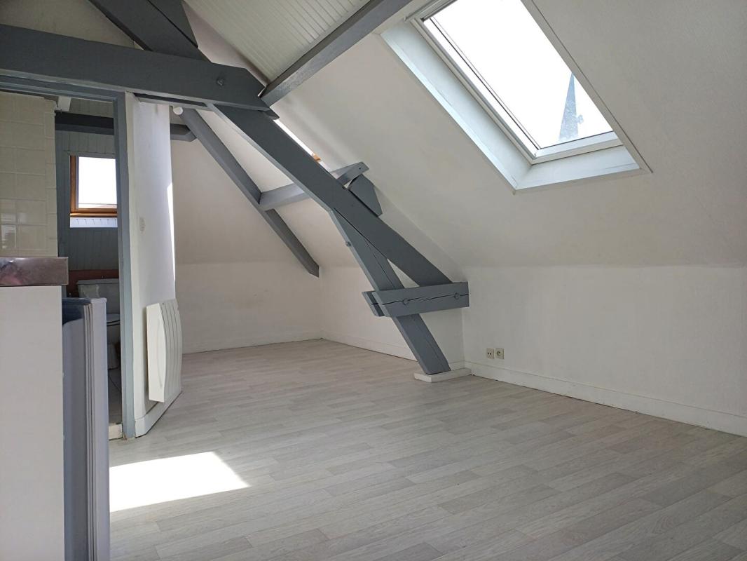 Appartement 1 pièce 13 m² · à Moyencourt · 13 m² · 300 €/mois