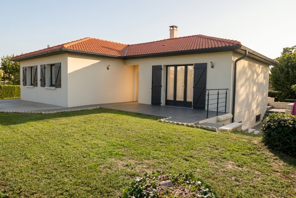 Maison 6 pièces 162 m² · à Communay · 162 m² · 489 500 €
