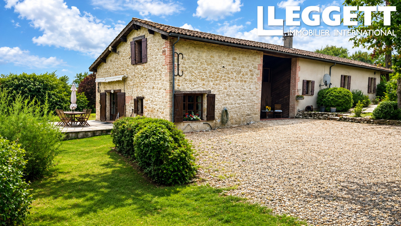 Maison 4 pièces 161 m² · à Coulx · 161 m² · 249 500 €