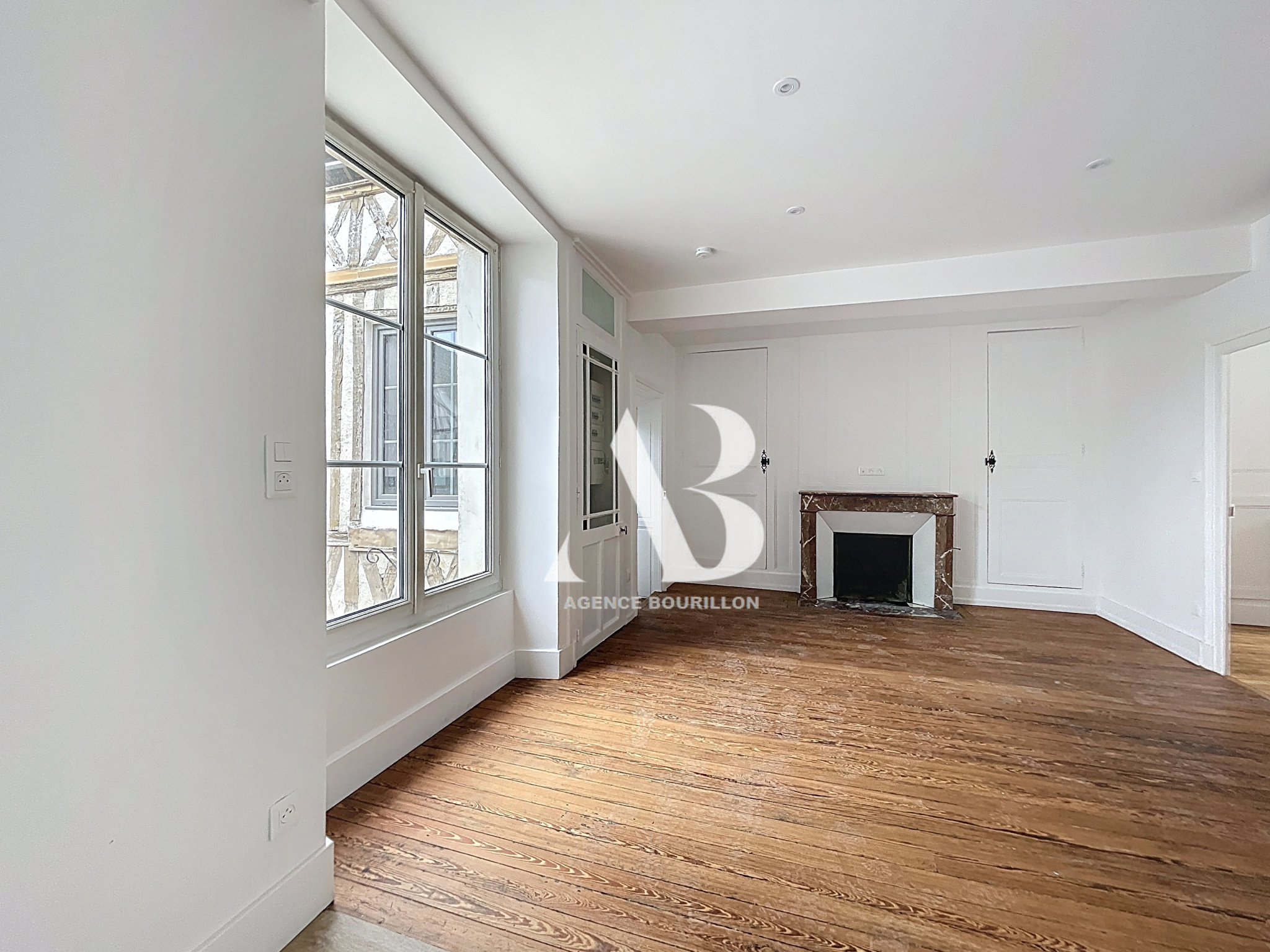 Appartement – PROVINS SEINE-ET-MARNE ILE-DE-FRANCE - Vue 2