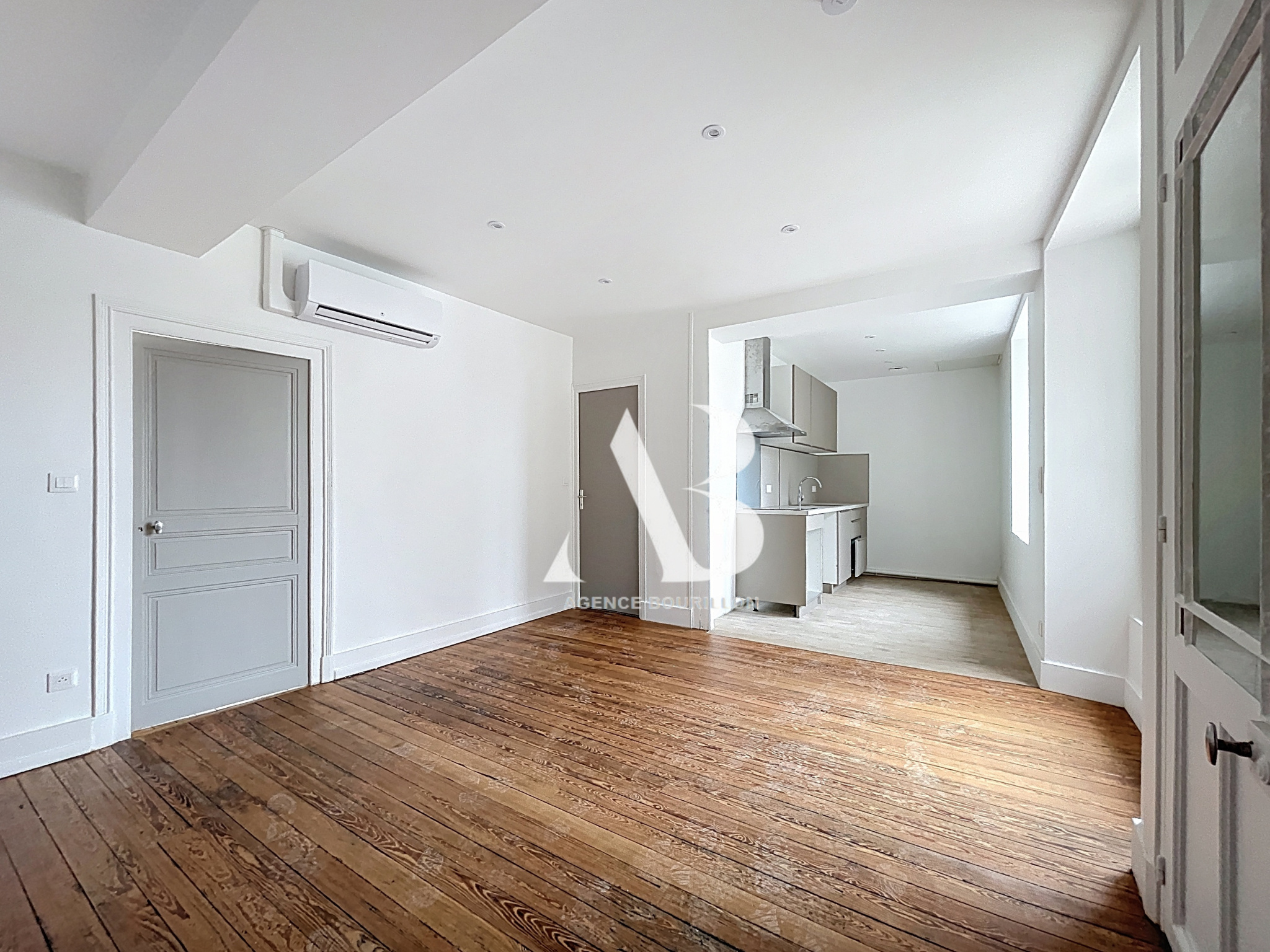 Appartement – PROVINS SEINE-ET-MARNE ILE-DE-FRANCE - Vue 4