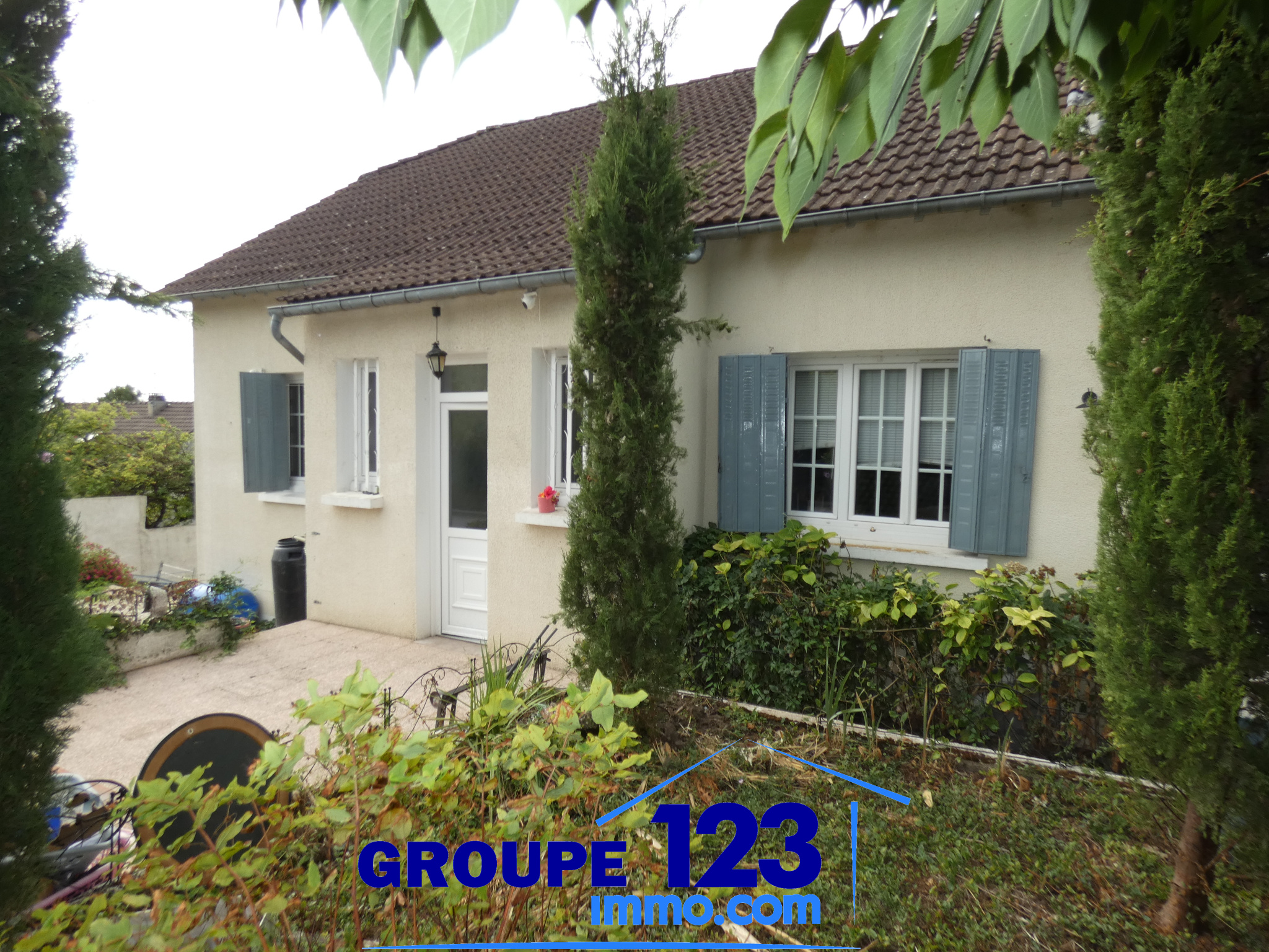 Maison 7 pièces 186 m² · à Laroche St Cydroine · 186 m² · 189 900 €