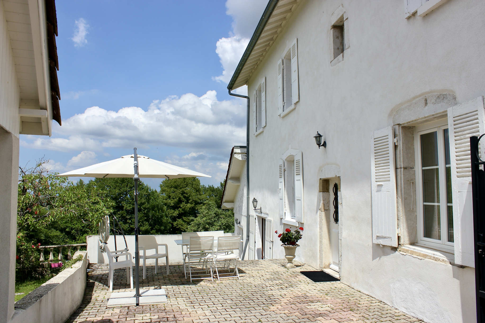 Maison 8 pièces 180 m² · à Merlas · 180 m² · 390 000 €