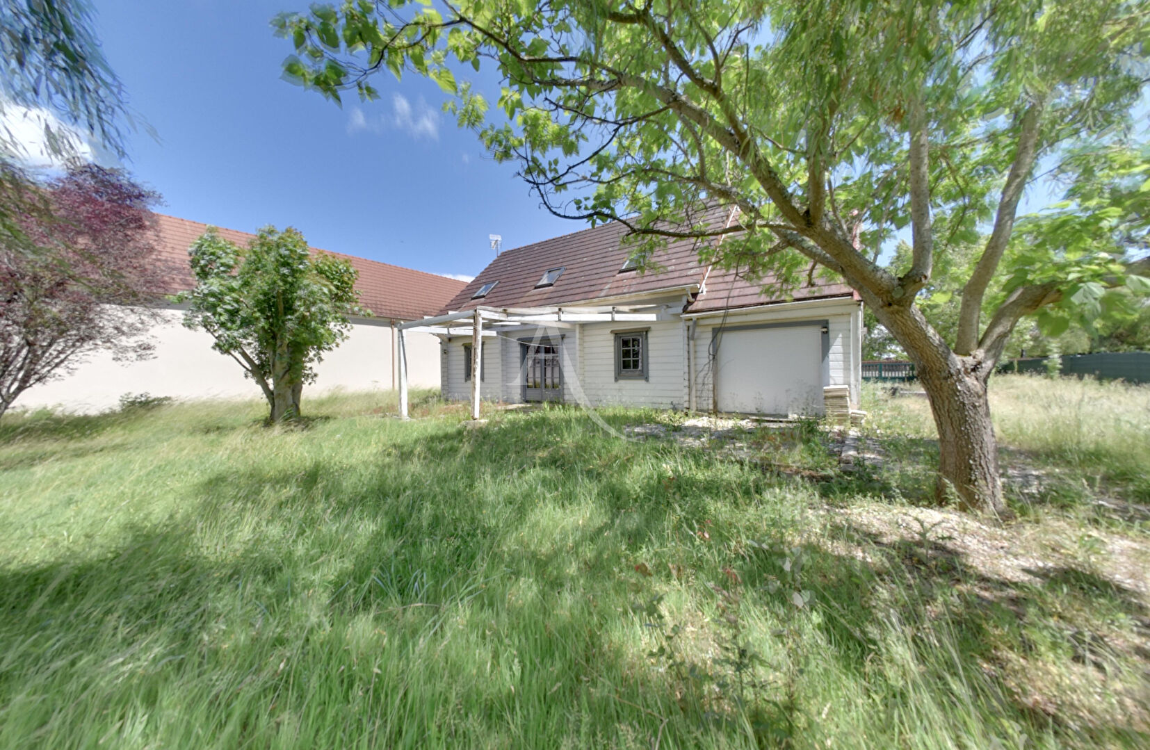 Maison 6 pièces 130 m² · à Montigny la Resle · 130 m² · 98 000 €