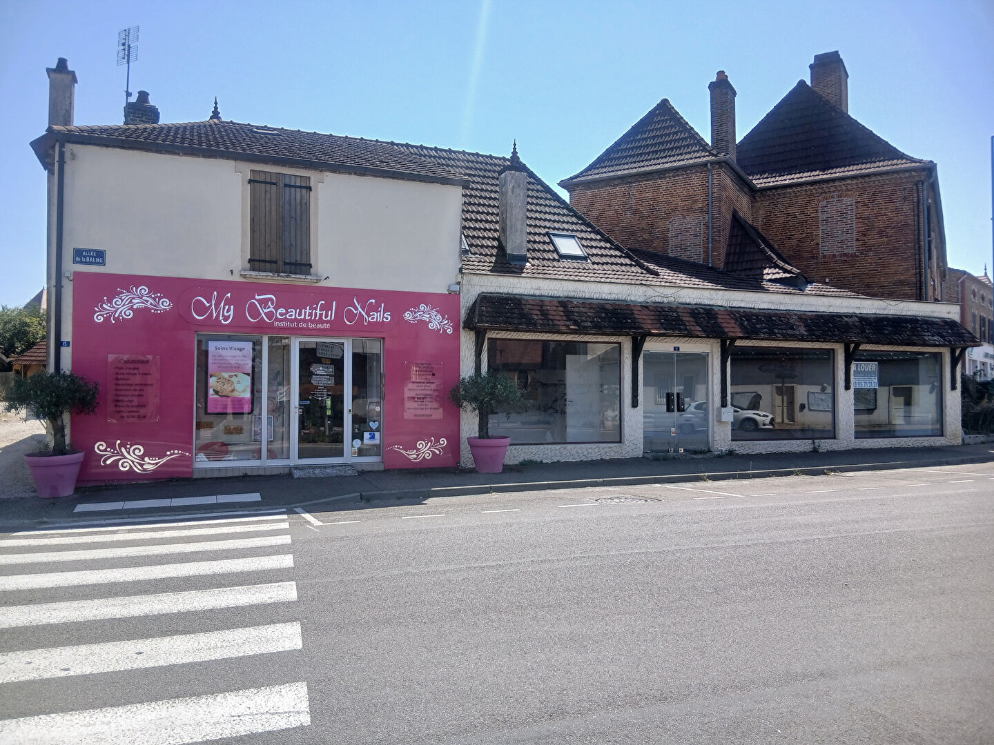 Maison 10 pièces 200 m² · à St Germain du Bois · 200 m² · 236 000 €