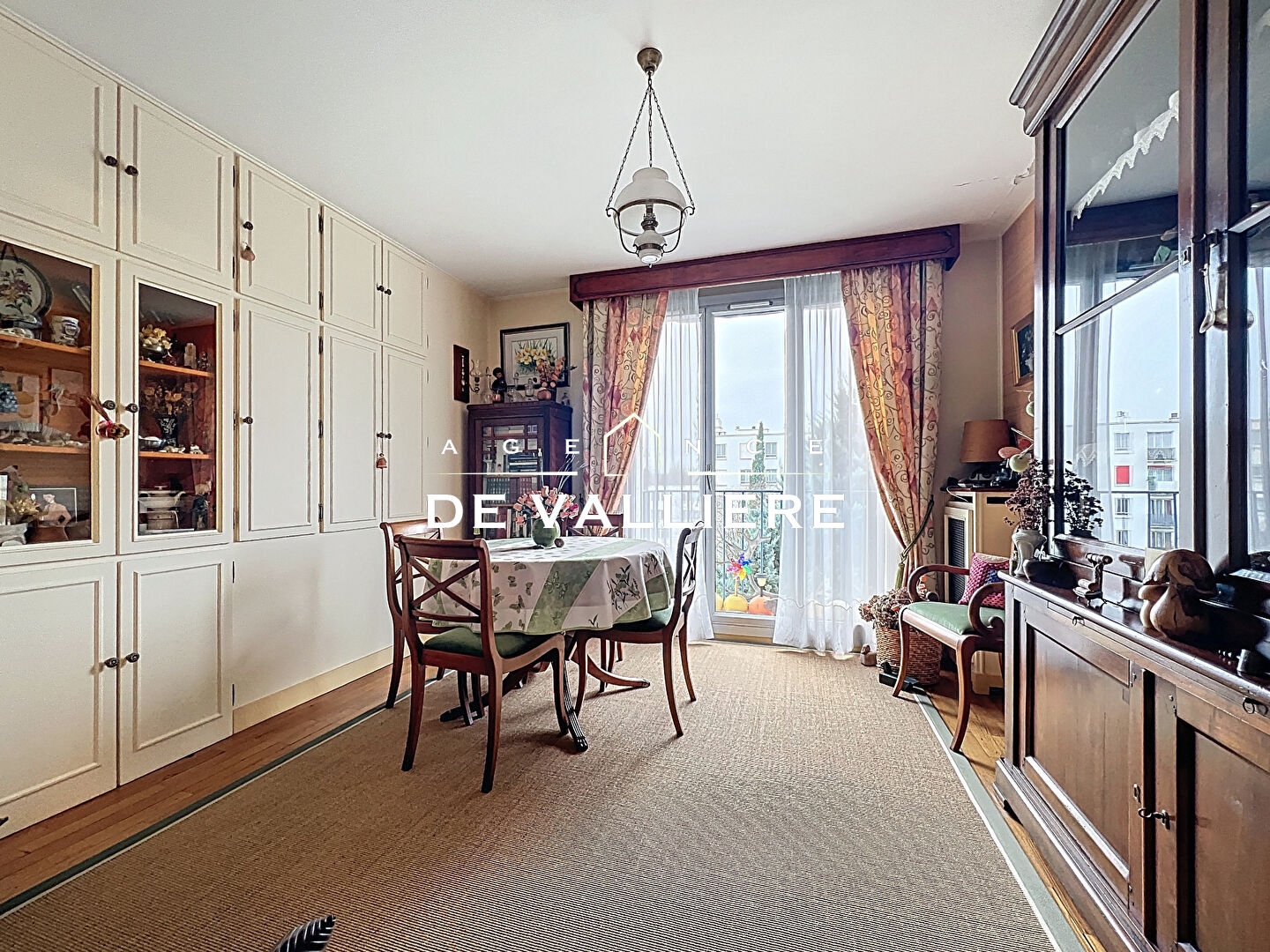 Appartement 3 pièces 51 m² · à Rueil Malmaison · 51 m² · 275 000 €