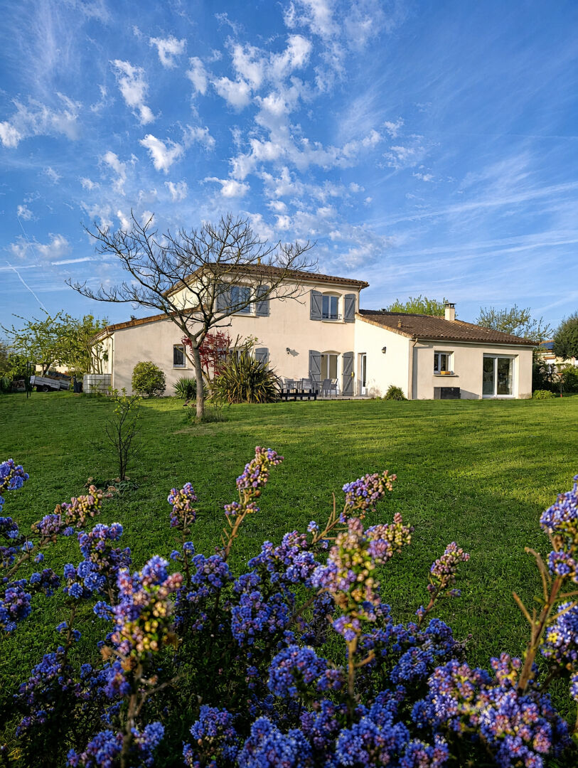 Maison 6 pièces 171 m² · à Quincay · 171 m² · 349 500 €