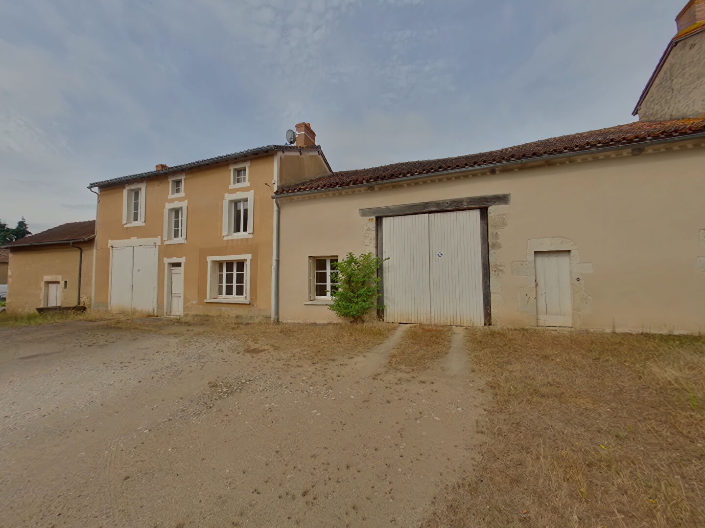 Maison 5 pièces 120 m² · à Jouhet · 120 m² · 105 000 €