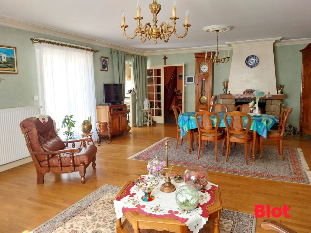 Maison 7 pièces 164 m² · à Balazé · 164 m² · 339 150 €