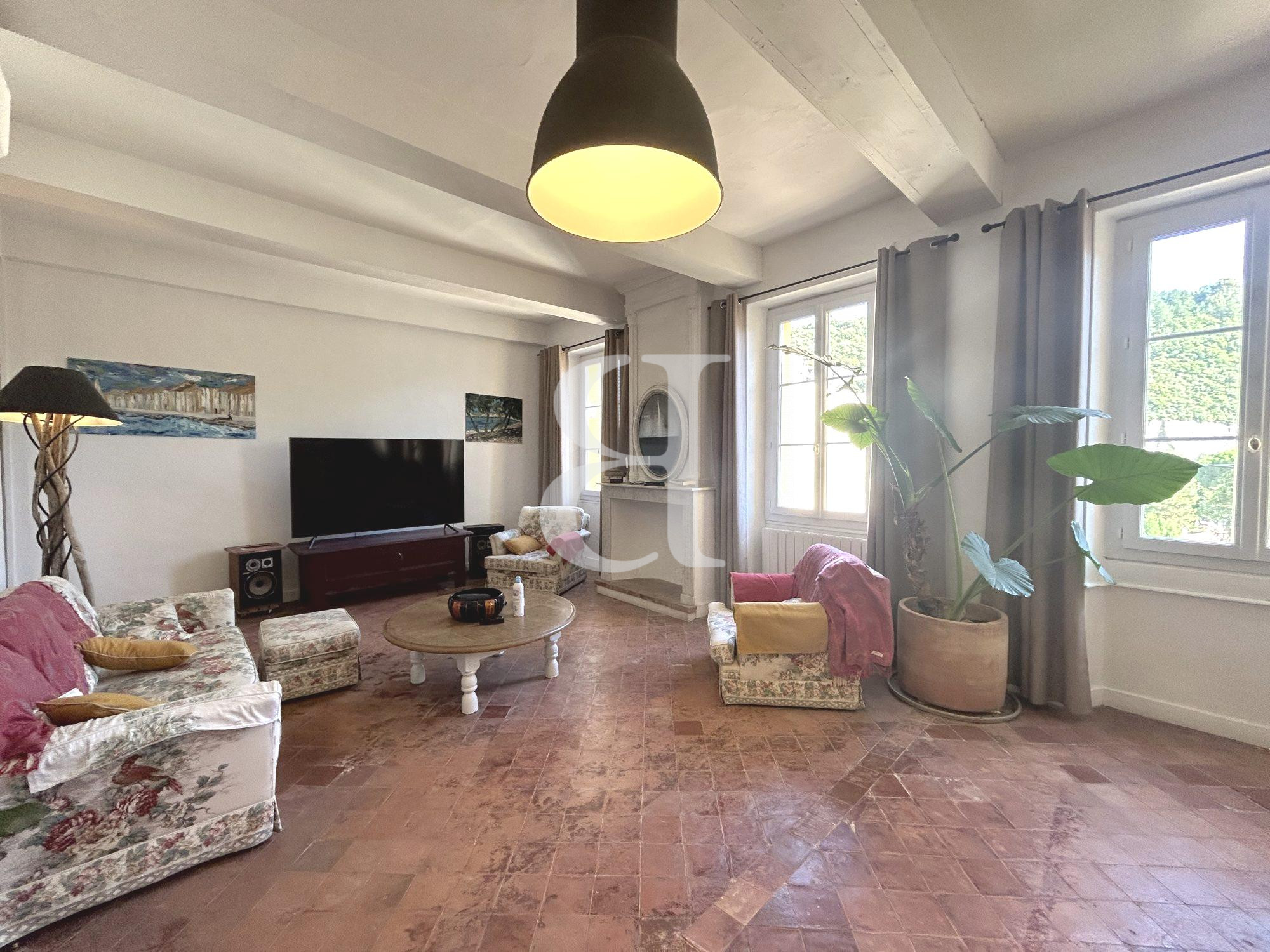 Maison 4 pièces 165 m² · à Nyons · 165 m² · 298 000 €