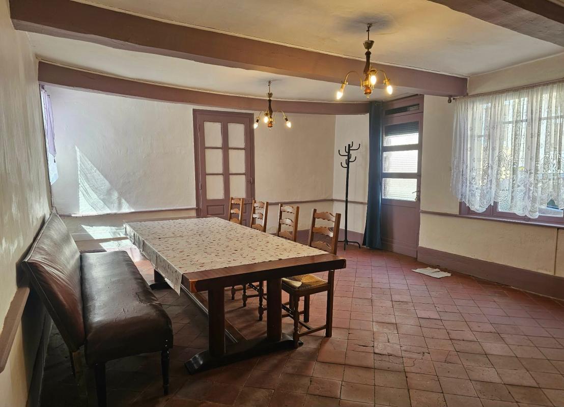 Maison 5 pièces 121 m² · à Oisemont · 121 m² · 80 000 €