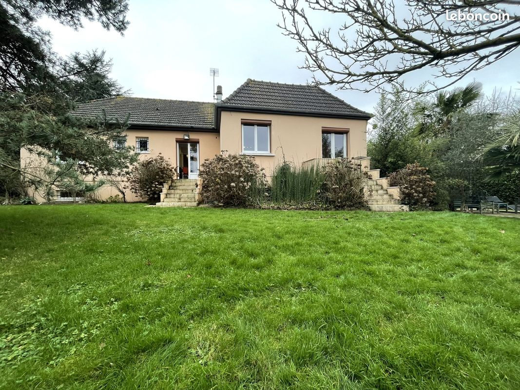 Maison 7 pièces 168 m² · à Ranville · 168 m² · 379 000 €