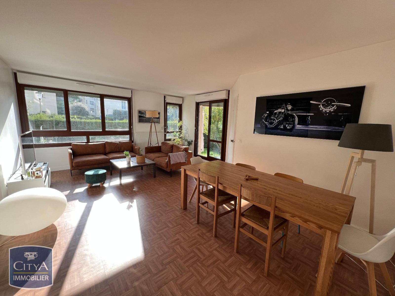 Appartement 4 pièces 96 m² · à Le Chesnay-Rocquencourt · 96 m² · 1 990 €/mois