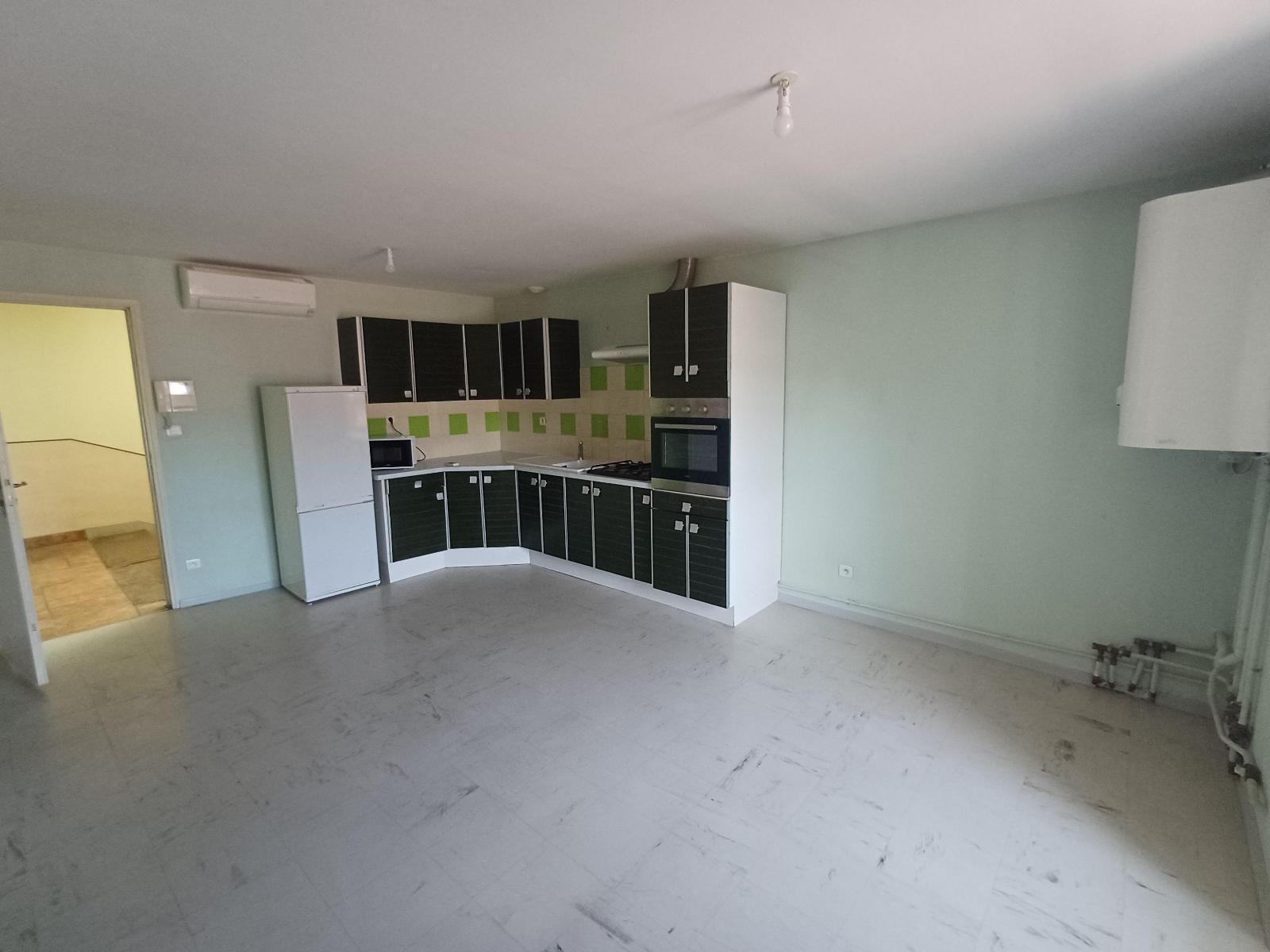 Appartement 3 pièces 81 m² · à Millau · 81 m² · 720 €/mois