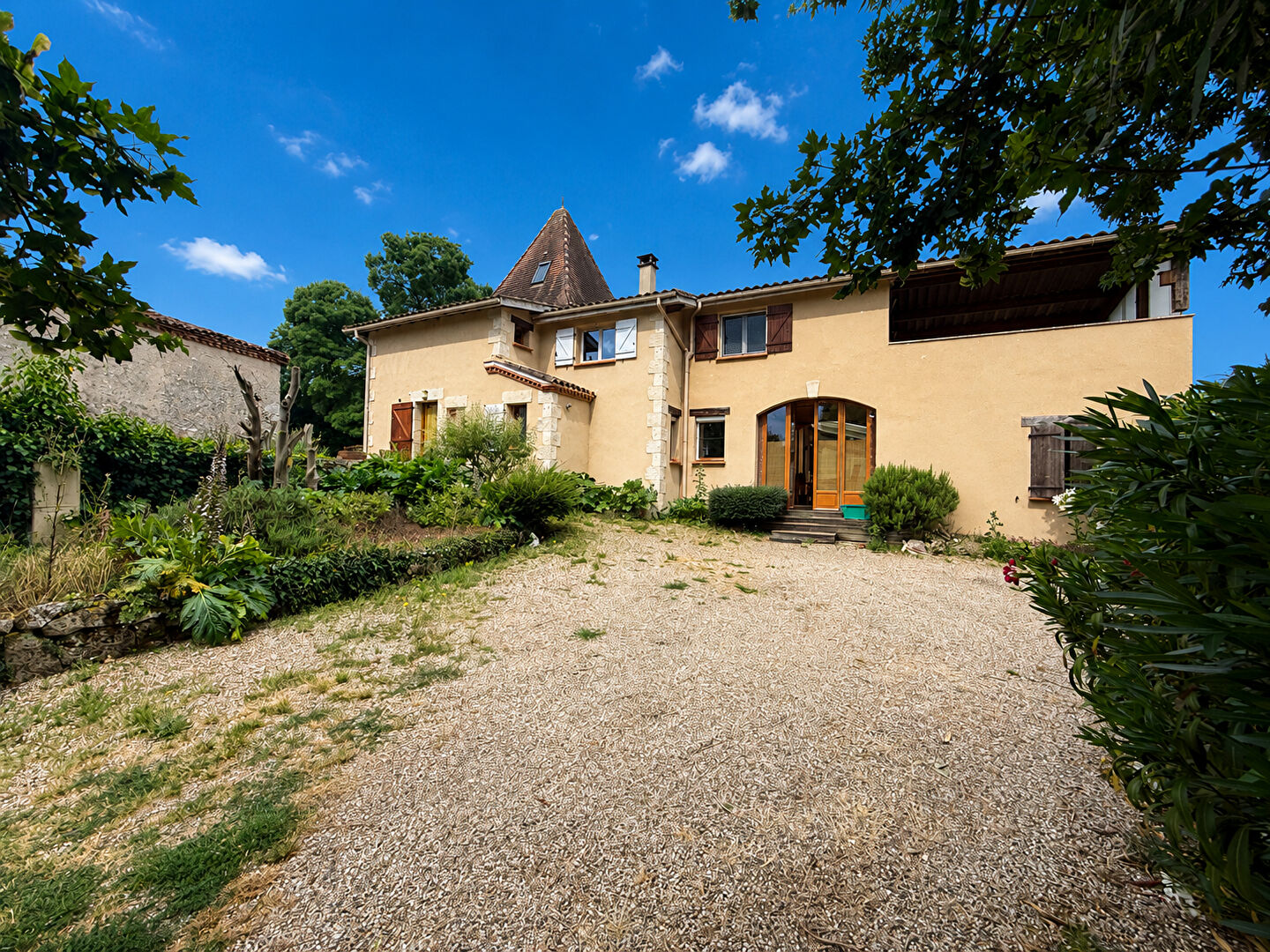 Maison 7 pièces 173 m² · à Sainte-Colombe-de-Villeneuve · 173 m² · 299 900 €