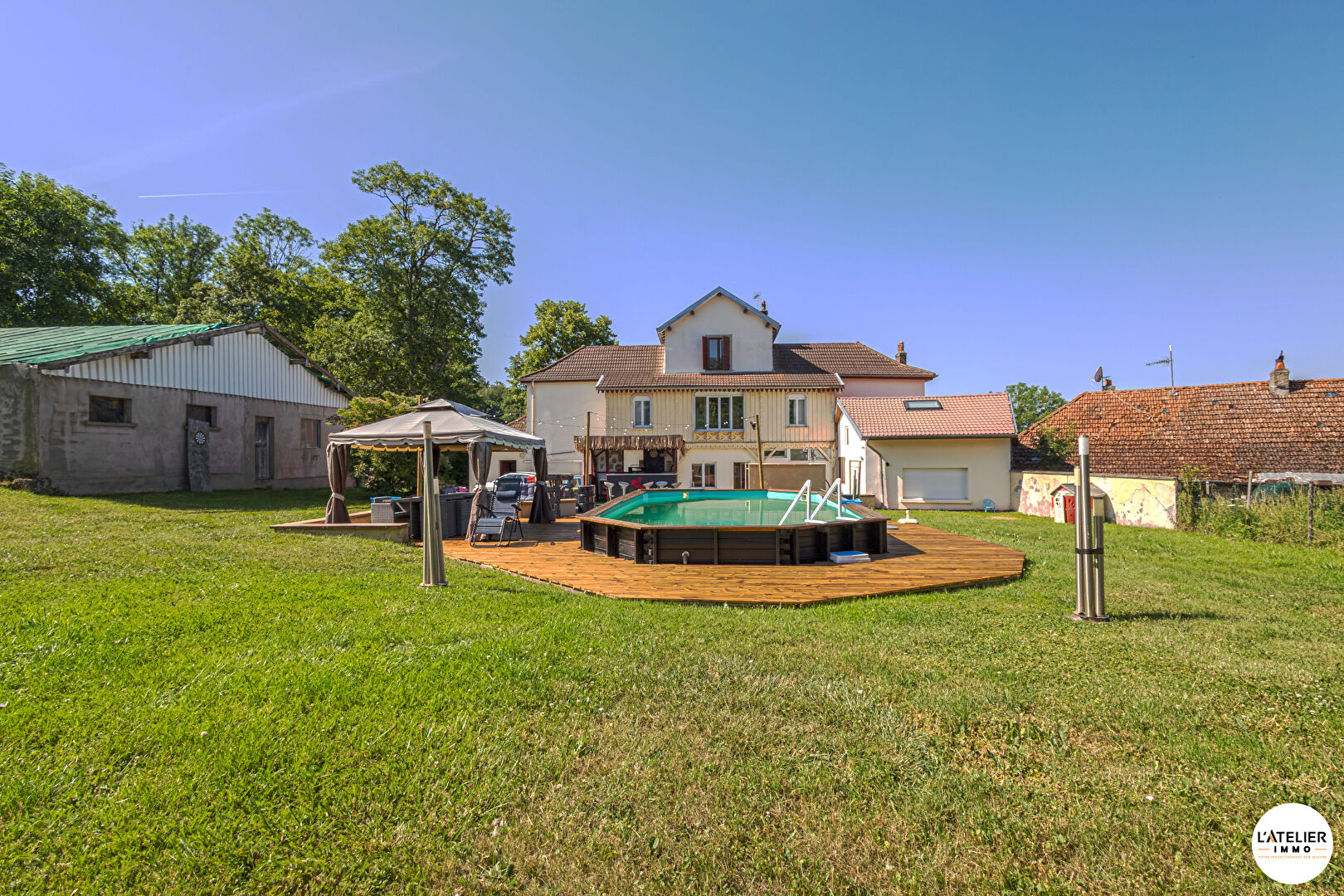Maison 9 pièces 258 m² · à Mirecourt · 258 m² · 422 000 €