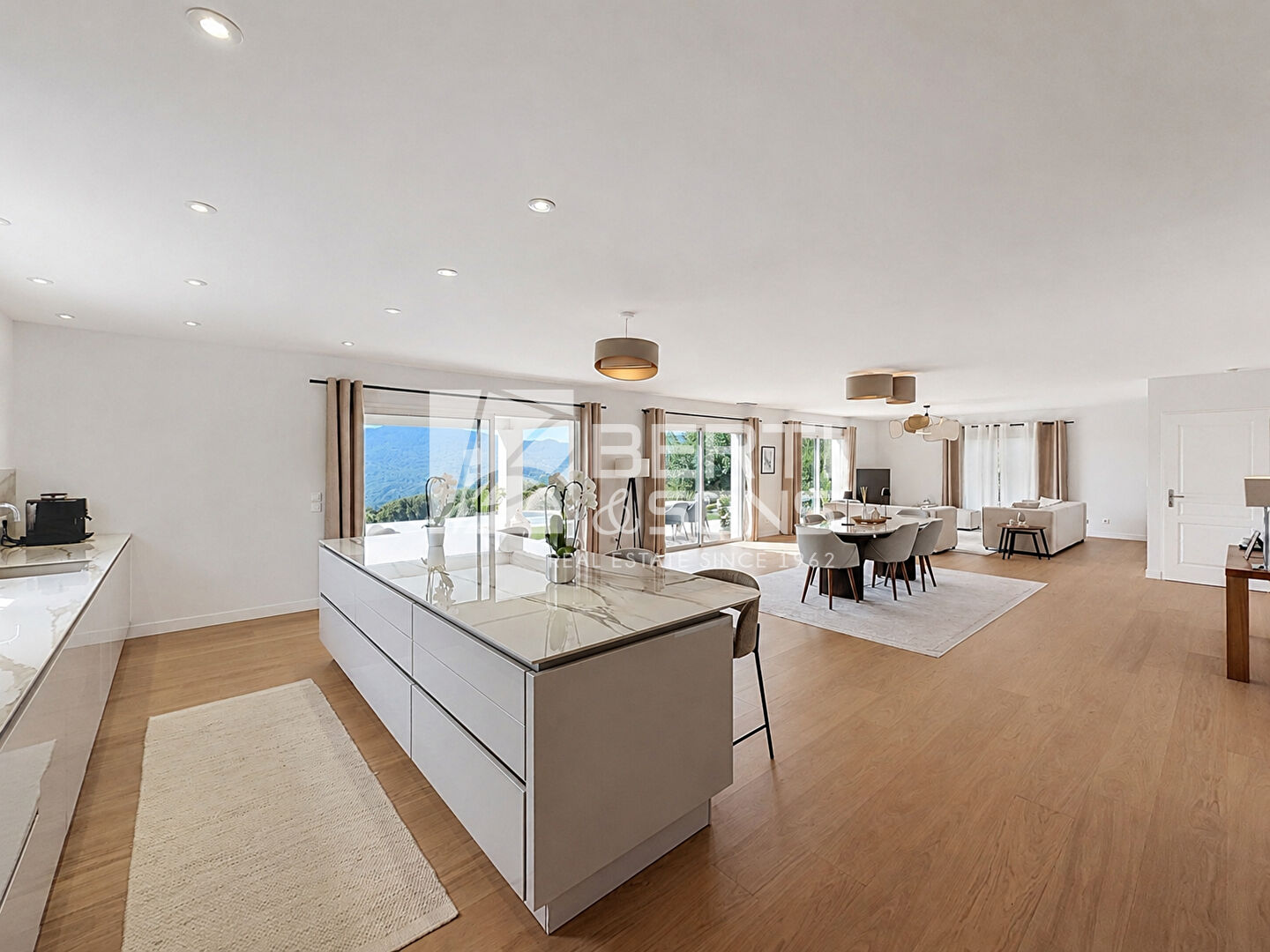 Maison 7 pièces 237 m² · à Mandelieu la Napoule · 237 m² · 1 790 000 €