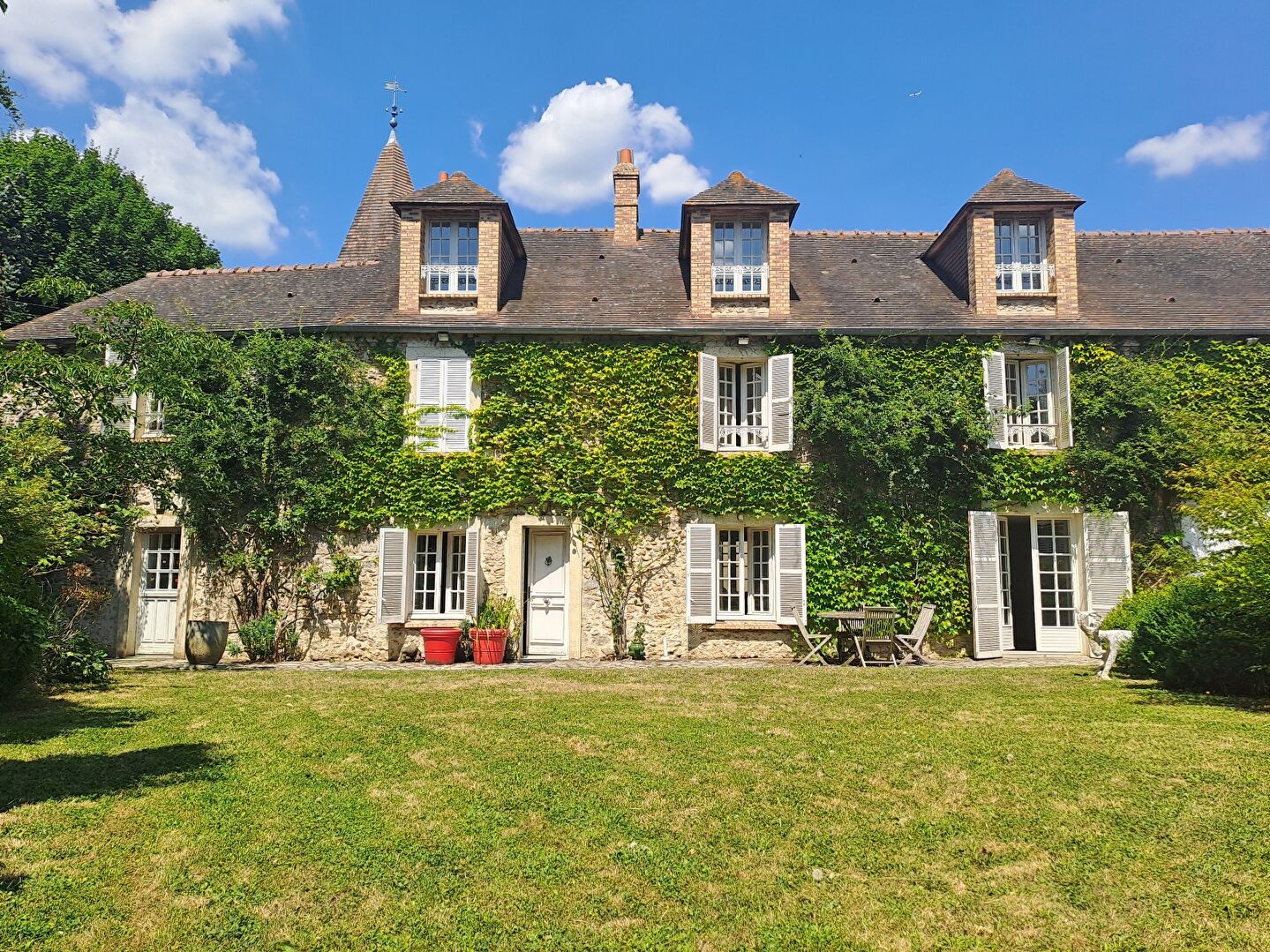 Maison 10 pièces 215 m² · à Dourdan · 215 m² · 680 000 €